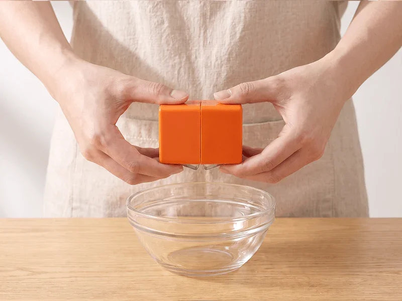 🔥🔥🔥Limited-time 😮‍💨 Buy 2 Get 1 Free ！！！🍳 Quick Egg Cracker Tool – Open Hundreds Of Eggs Faster & Cleaner——Microwave Egg Poacher 🔥